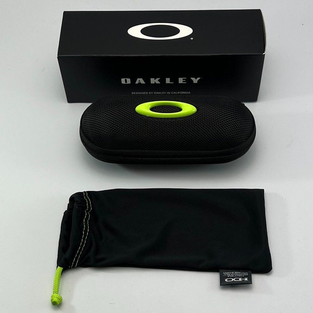 Oakley Kids Sunglasses Eyeglasses  Case Authentic